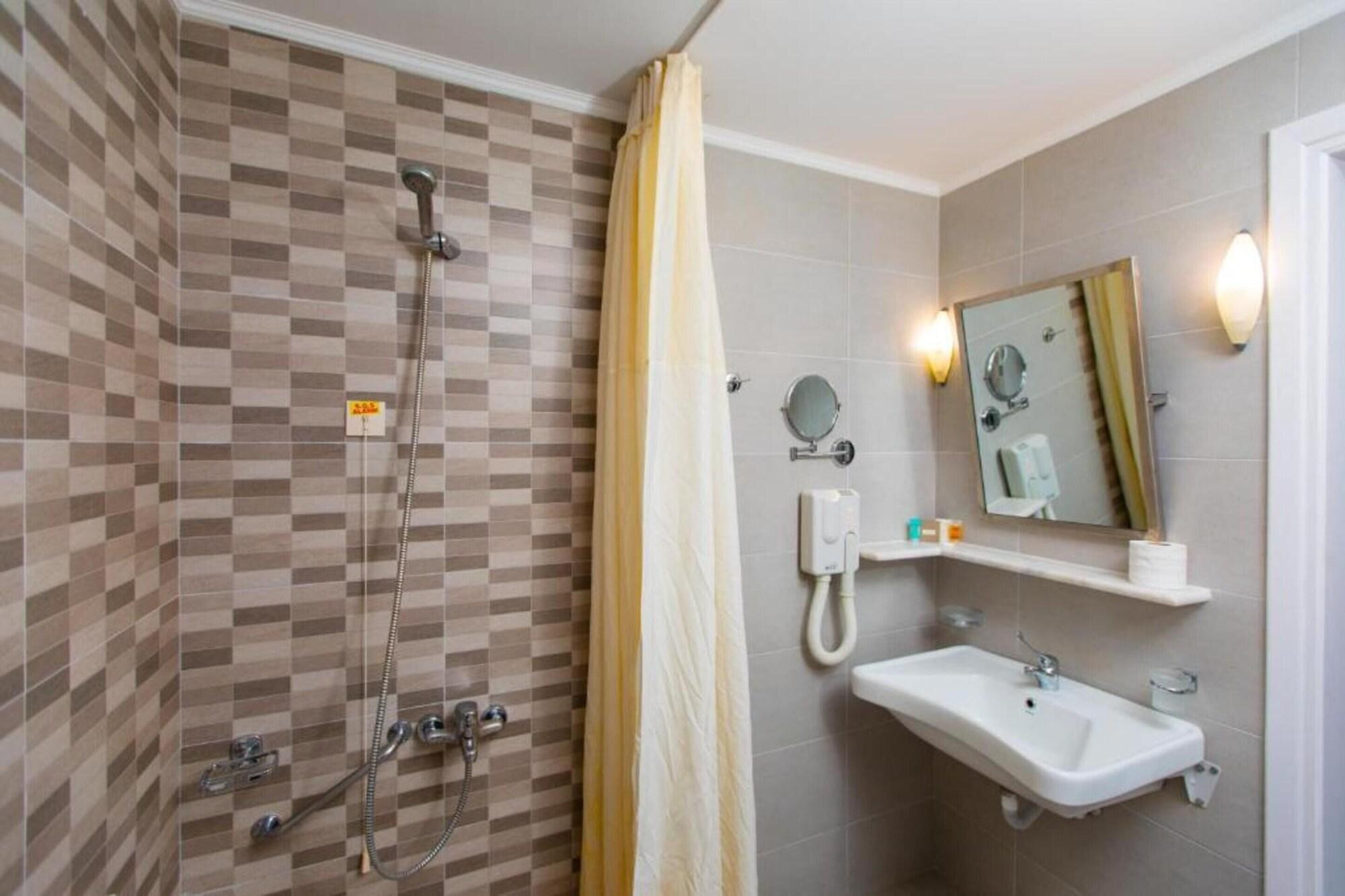 Anita Beach Hotel- Adults Only Ретимно Екстериор снимка
